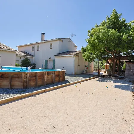 مكان تخييم Roulotte Au Coeur Des Vignes, Hyères